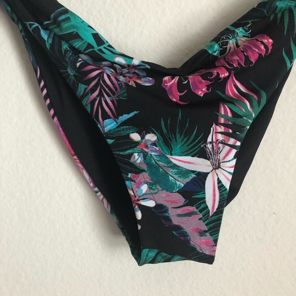 Tezenis Floral Tie Side Cheeky Bikini Bottoms med - Picture 2 of 5